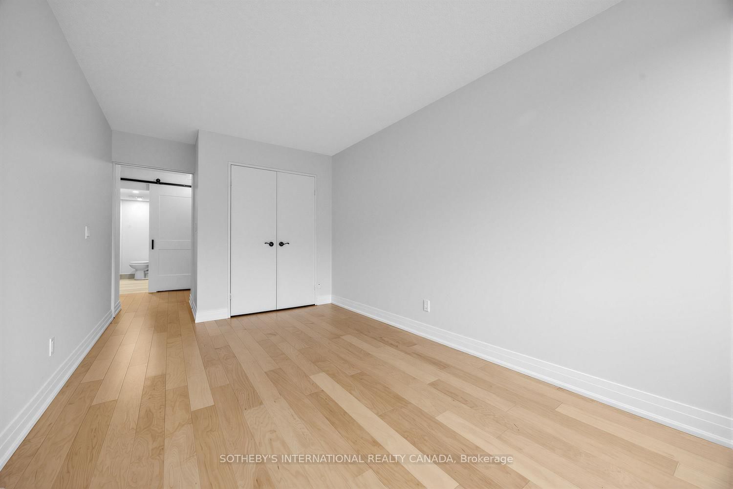 260 Heath Street W, Unit 410 - Photo 32
