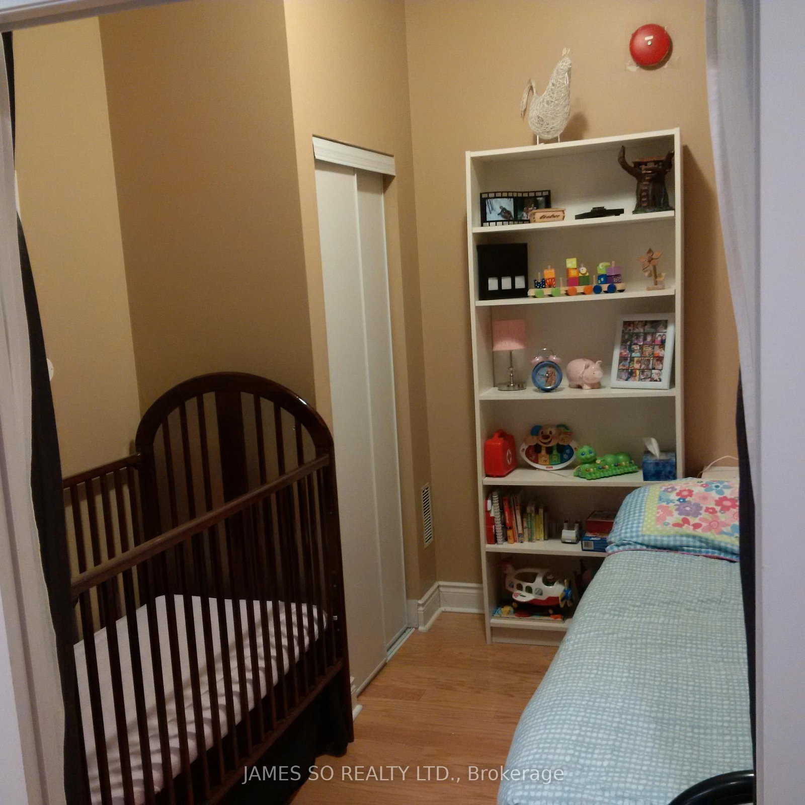 71 Mccaul Street, Unit 113 - Photo 9