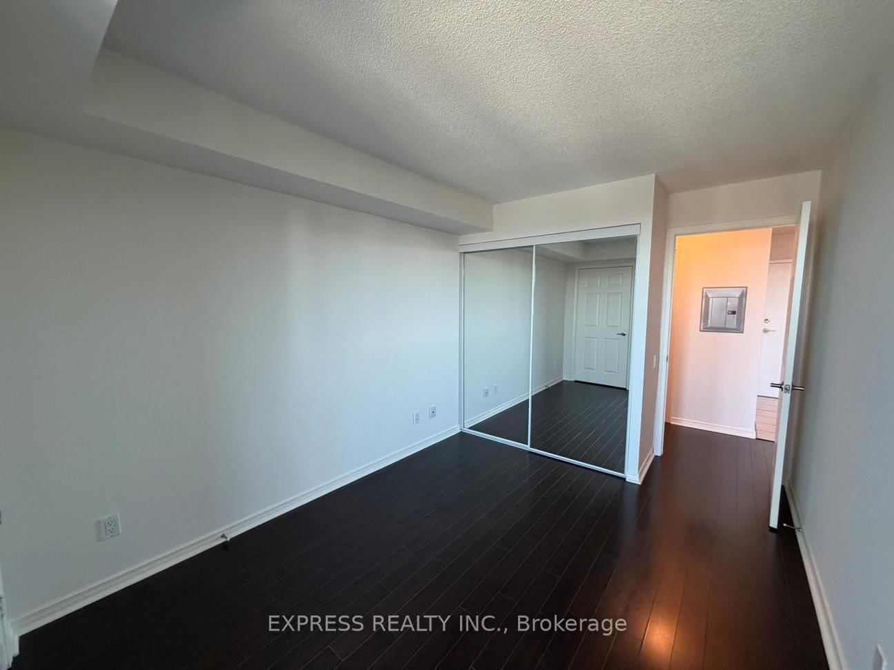 8 Hillcrest Avenue, Unit 1602 - Photo 9