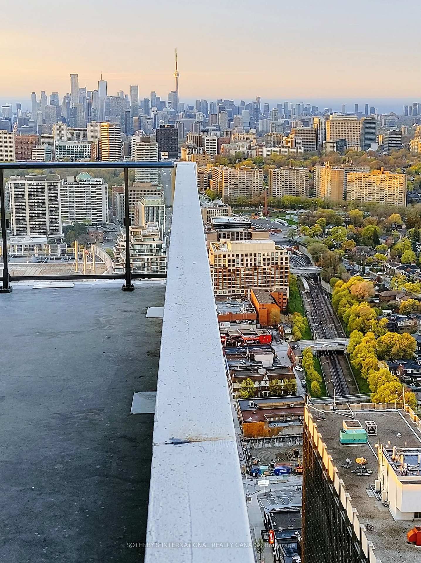 2221 Yonge Street, Unit 4409 - Photo 14