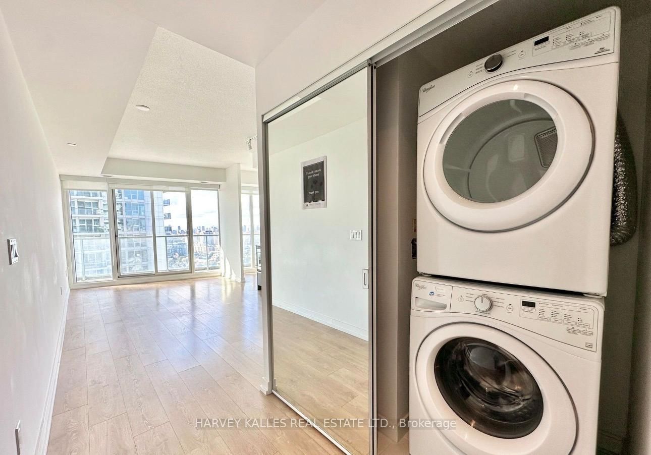 115 McMahon Drive, Unit 3202 - Photo 13