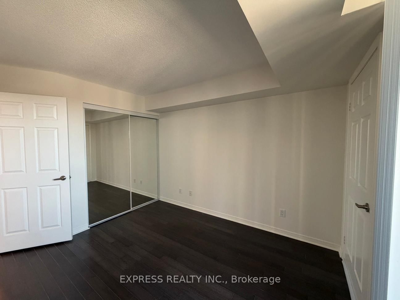 8 Hillcrest Avenue, Unit 1518 - Photo 7