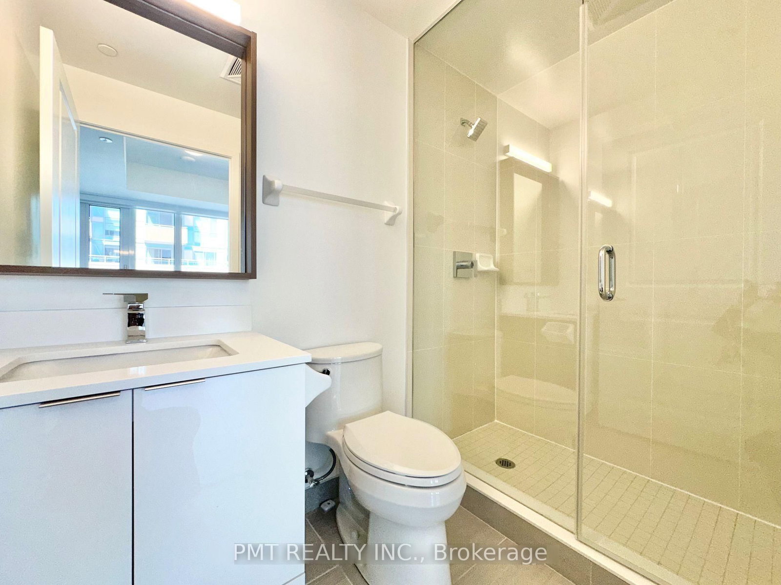 543 Richmond Street W, Unit 642 - Photo 8
