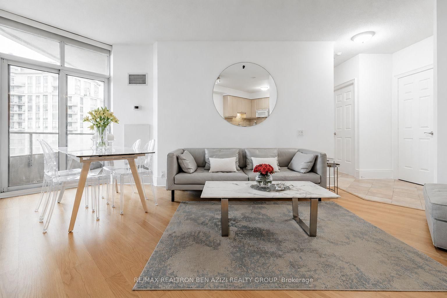80 Harrison garden Boulevard, Unit 2324 - Photo 4