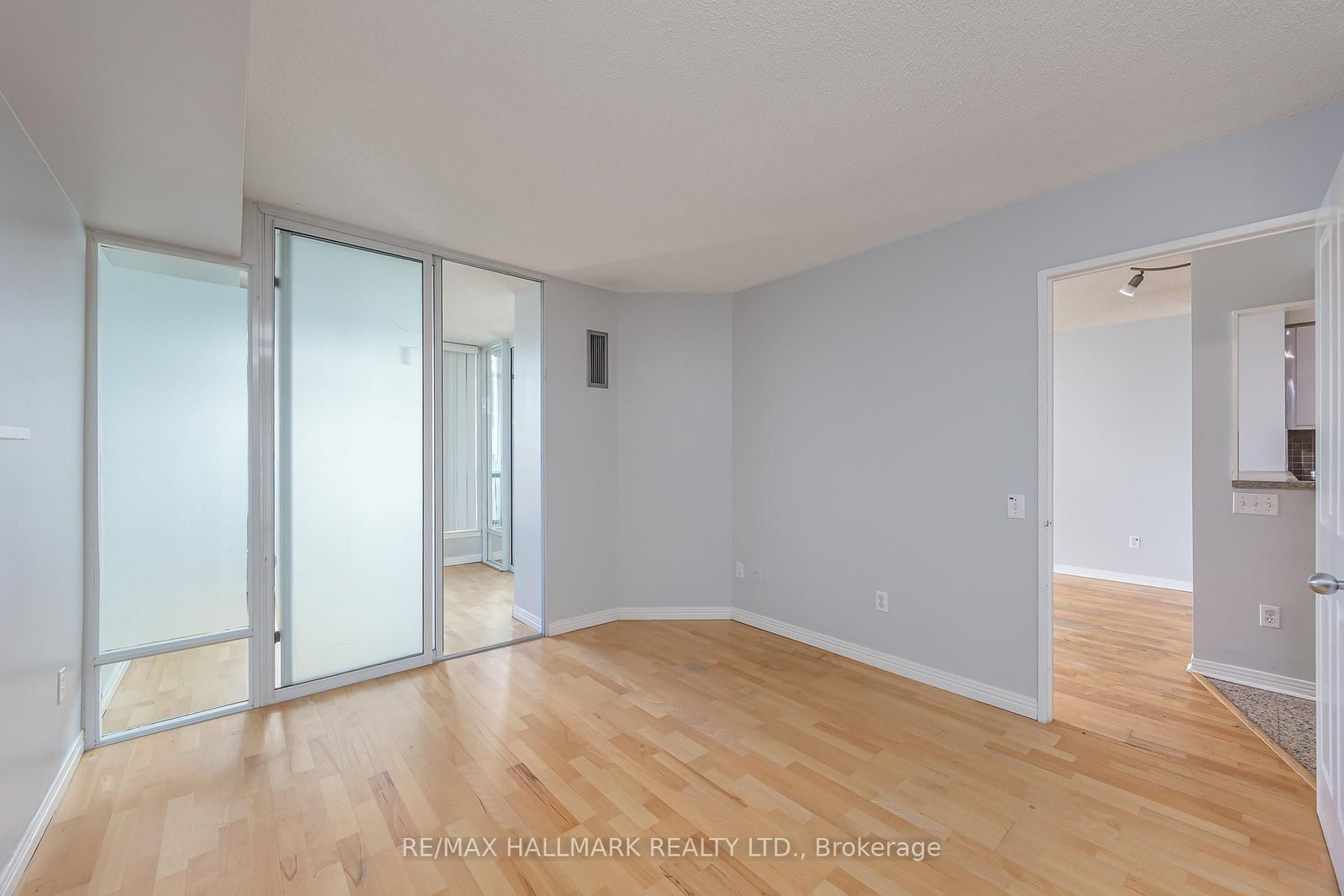 942 Yonge Street, Unit 506 - Photo 19