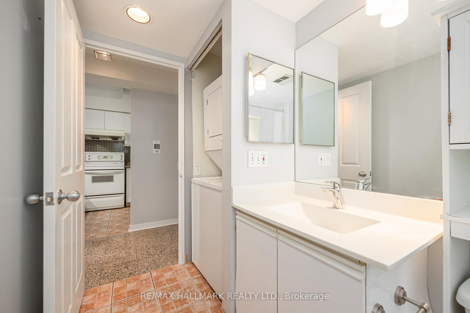 942 Yonge Street, Unit 506 - Photo 22