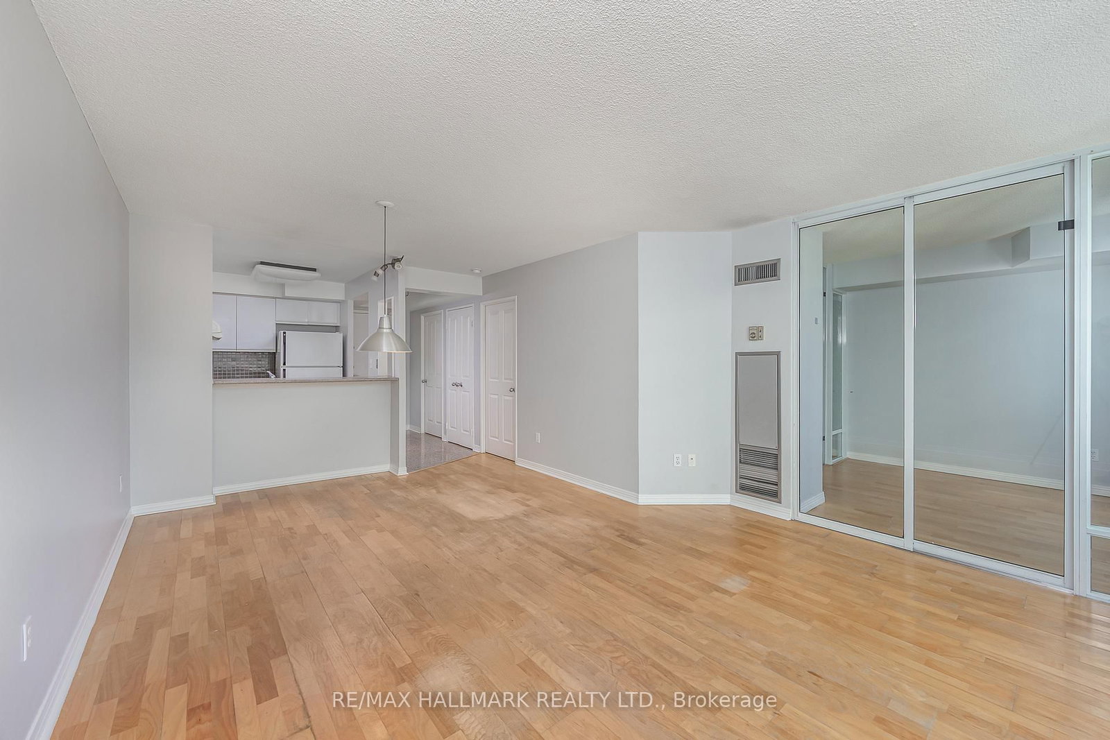 942 Yonge Street, Unit 506 - Photo 7