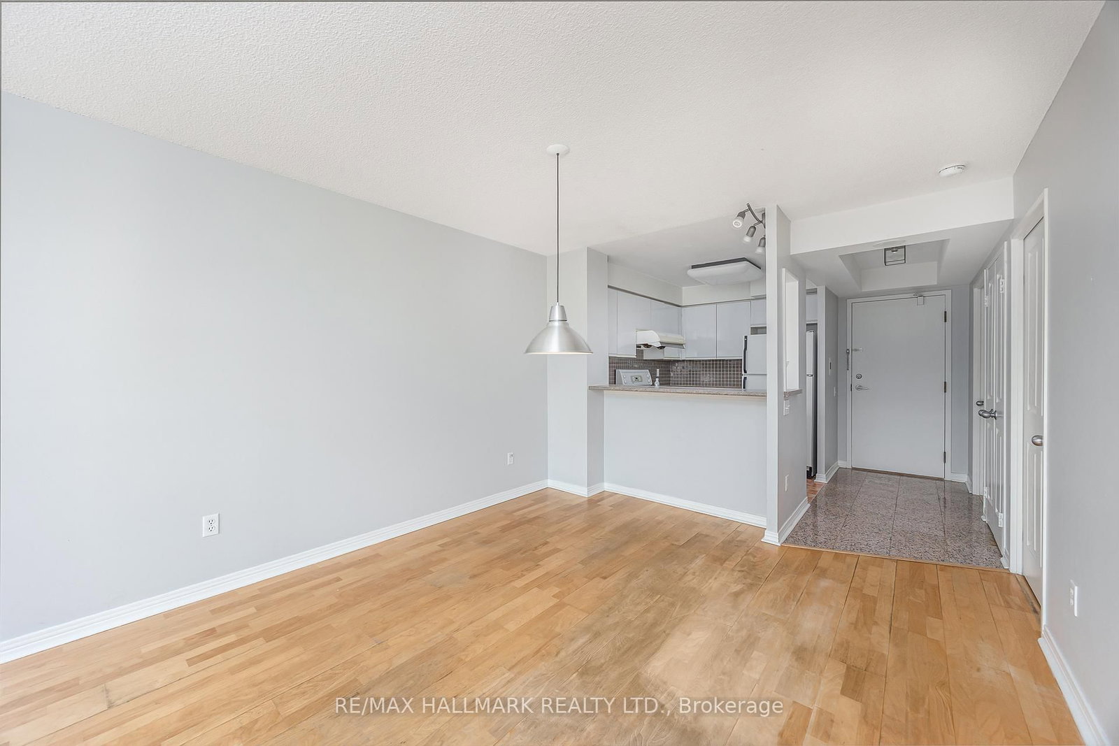 942 Yonge Street, Unit 506 - Photo 9