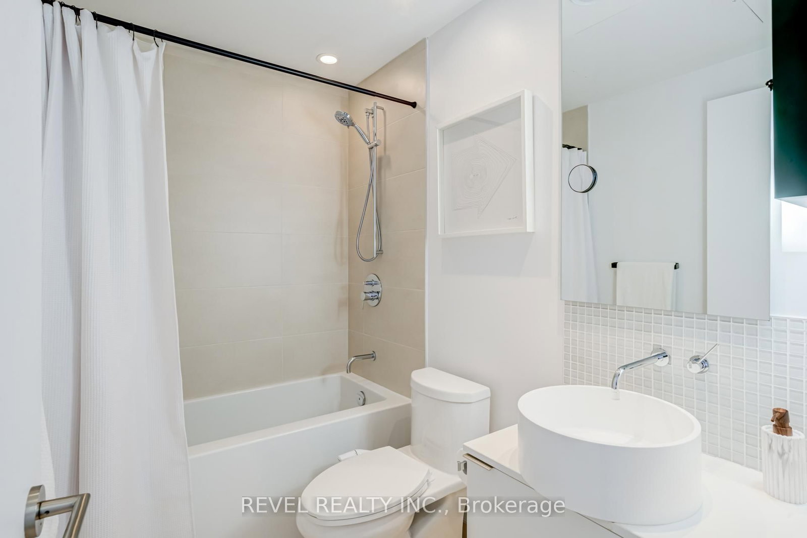 185 Roehampton Avenue, Unit 609 - Photo 14