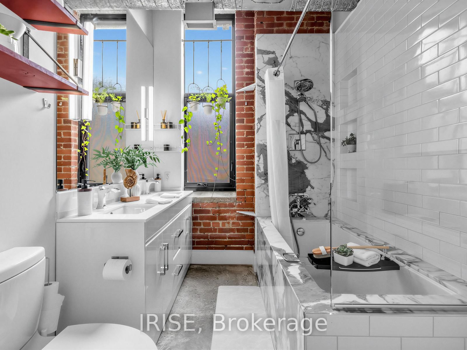200 Clinton Street, Unit 3 - Photo 18