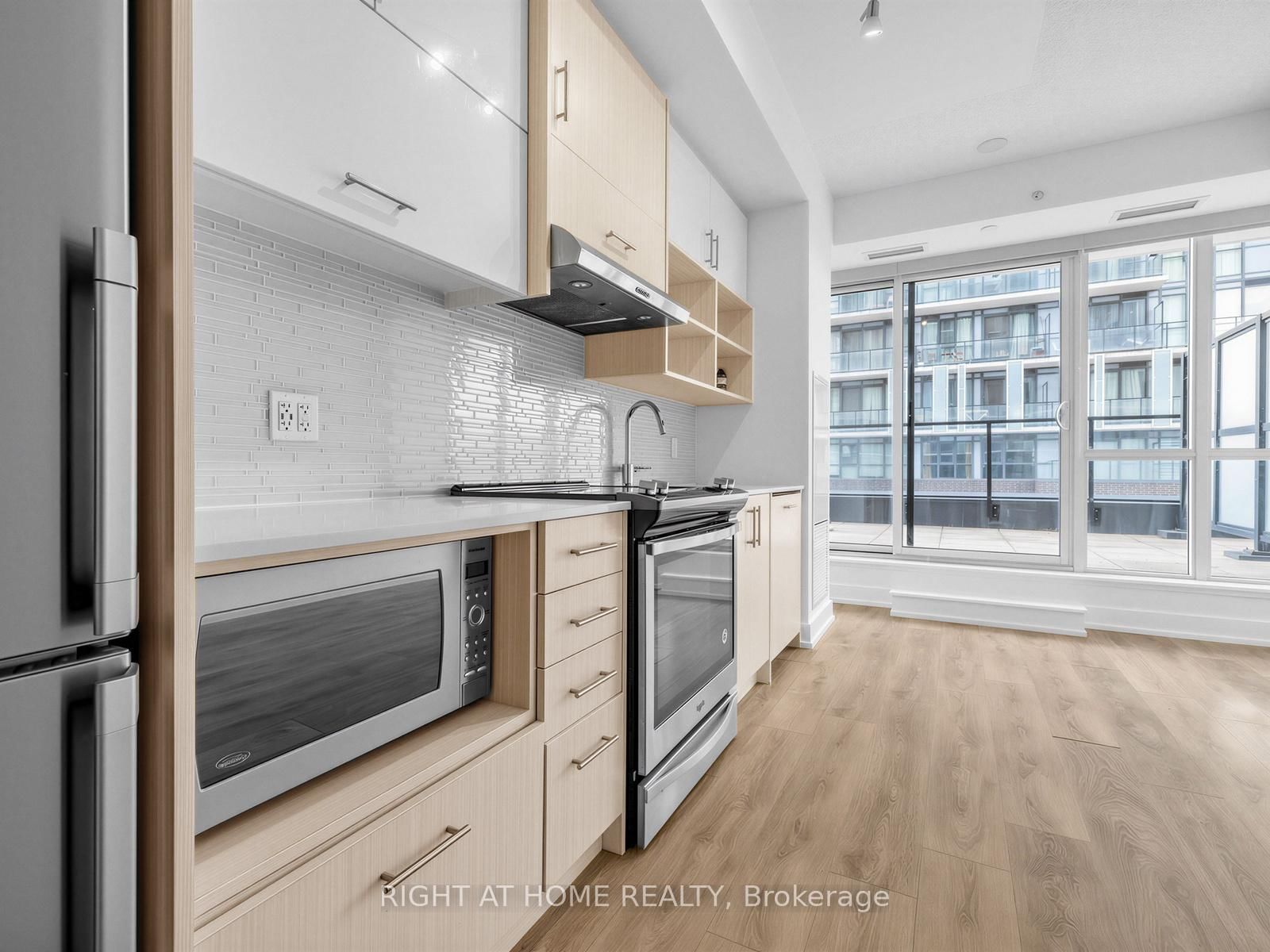 128 Fairview Mall Drive, Unit 509 - Photo 12