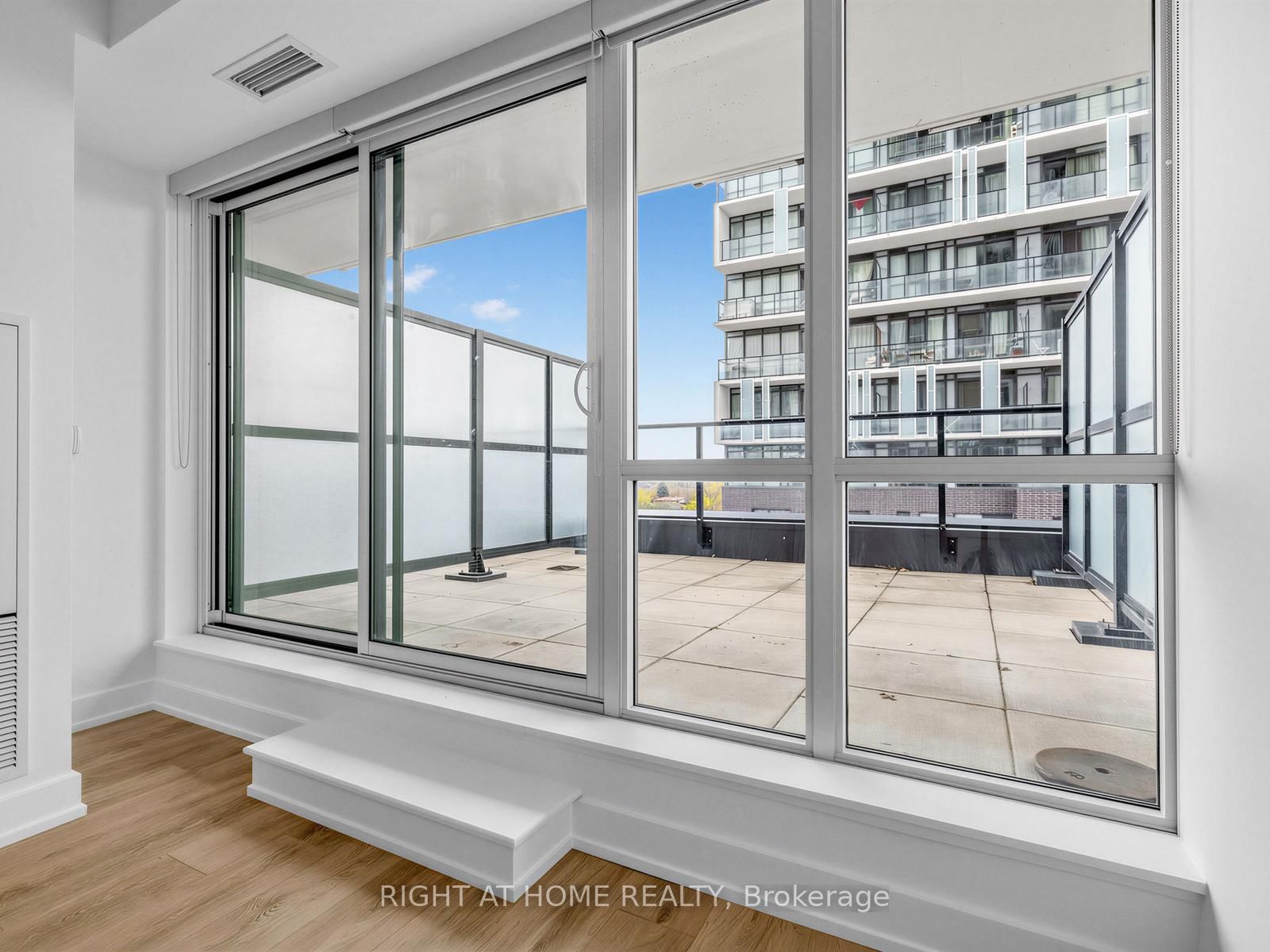 128 Fairview Mall Drive, Unit 509 - Photo 17