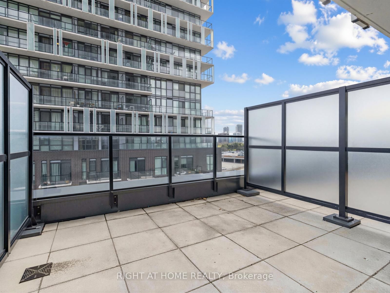 128 Fairview Mall Drive, Unit 509 - Photo 22