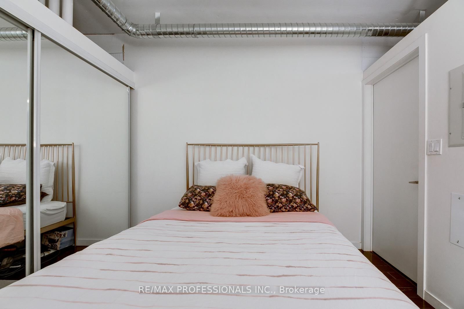 150 Sudbury Street, Unit 1009 - Photo 10