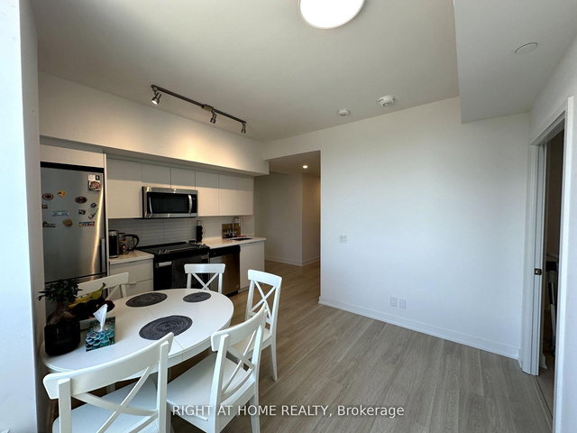 903 - 30 Tretti Way