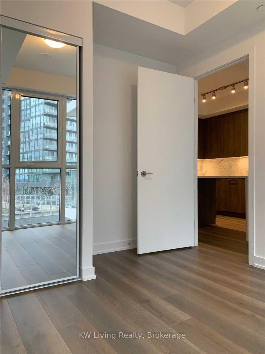 38 Iannuzzi Street, Unit 909 - Photo 11