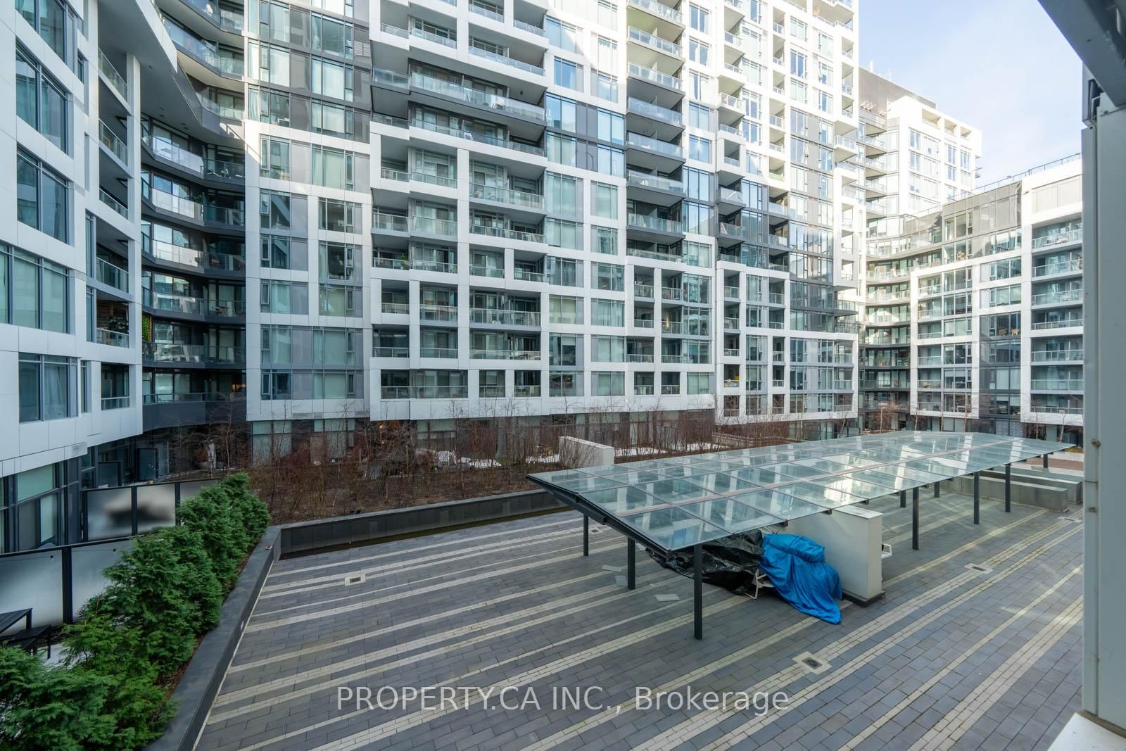 576 Front Street W, Unit 319E - Photo 12