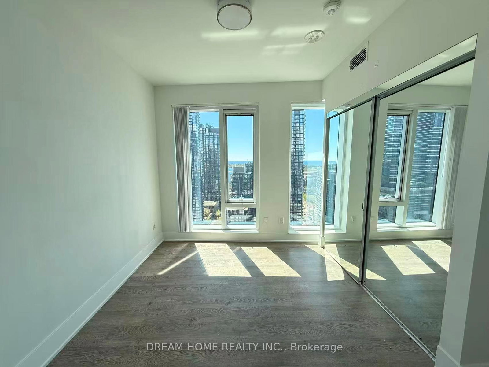 470 Front Street W, Unit 1813 - Photo 6