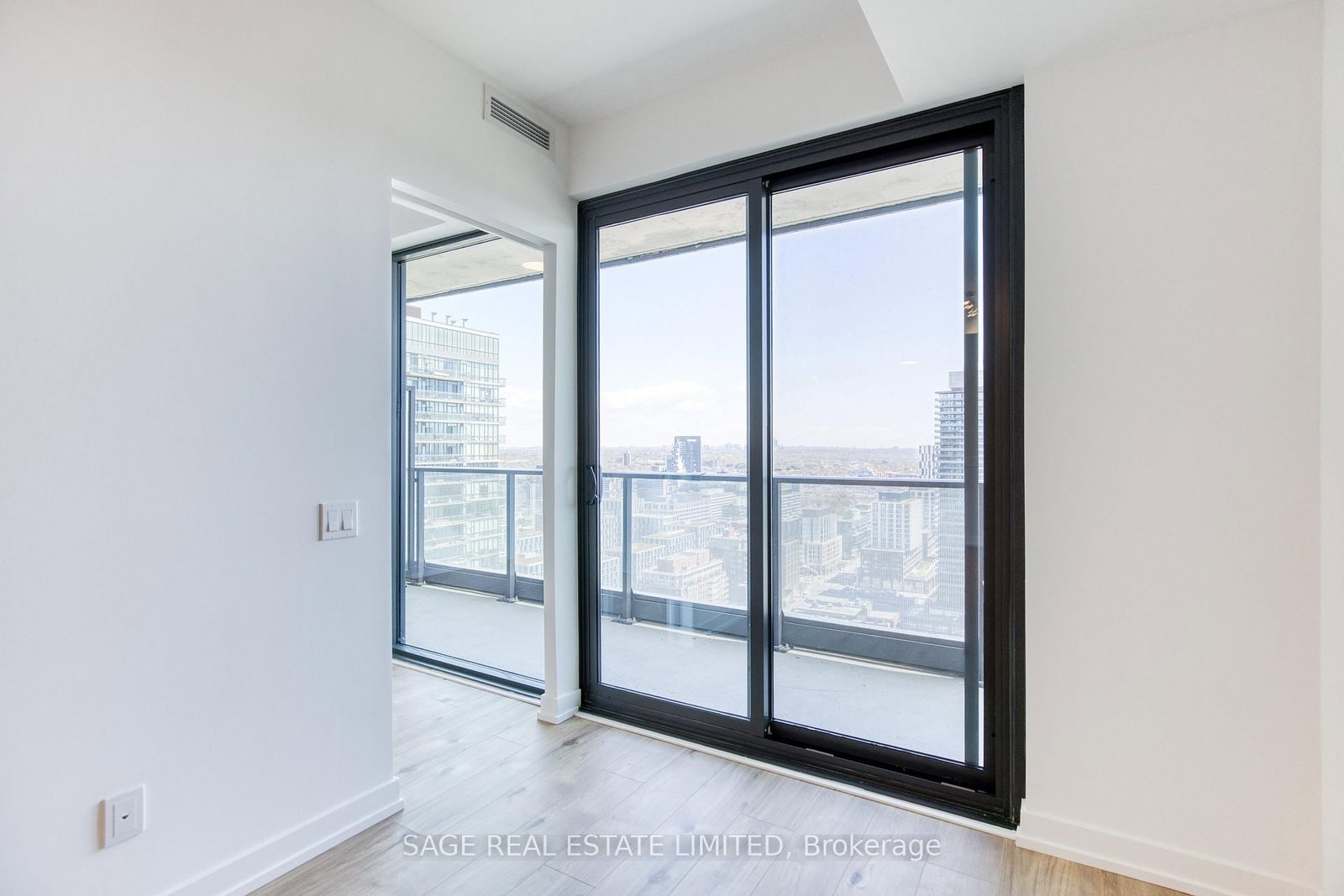 35 Parliament Street, Unit 2812 - Photo 14