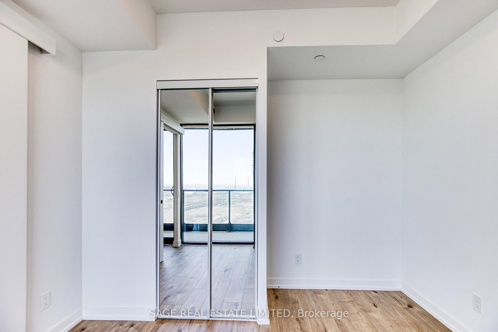 35 Parliament Street, Unit 2812 - Photo 20