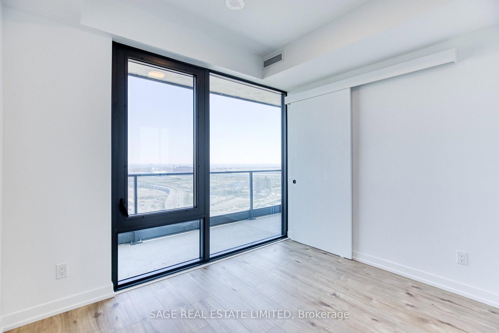 35 Parliament Street, Unit 2812 - Photo 21