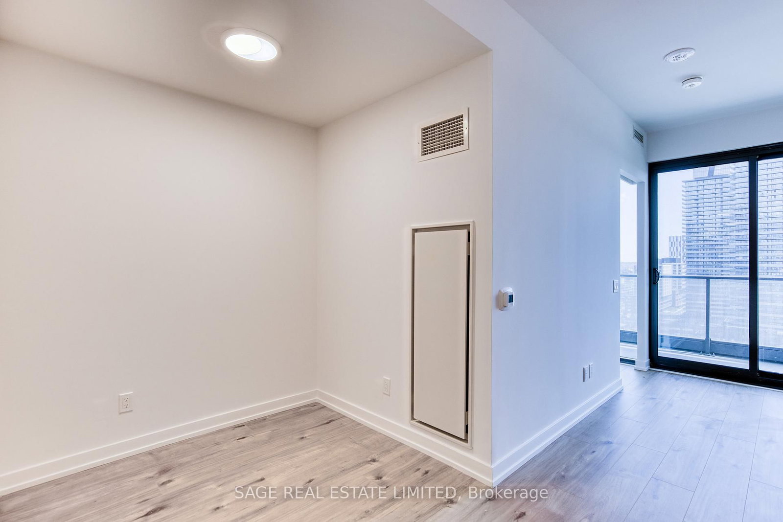 35 Parliament Street, Unit 1712 - Photo 14