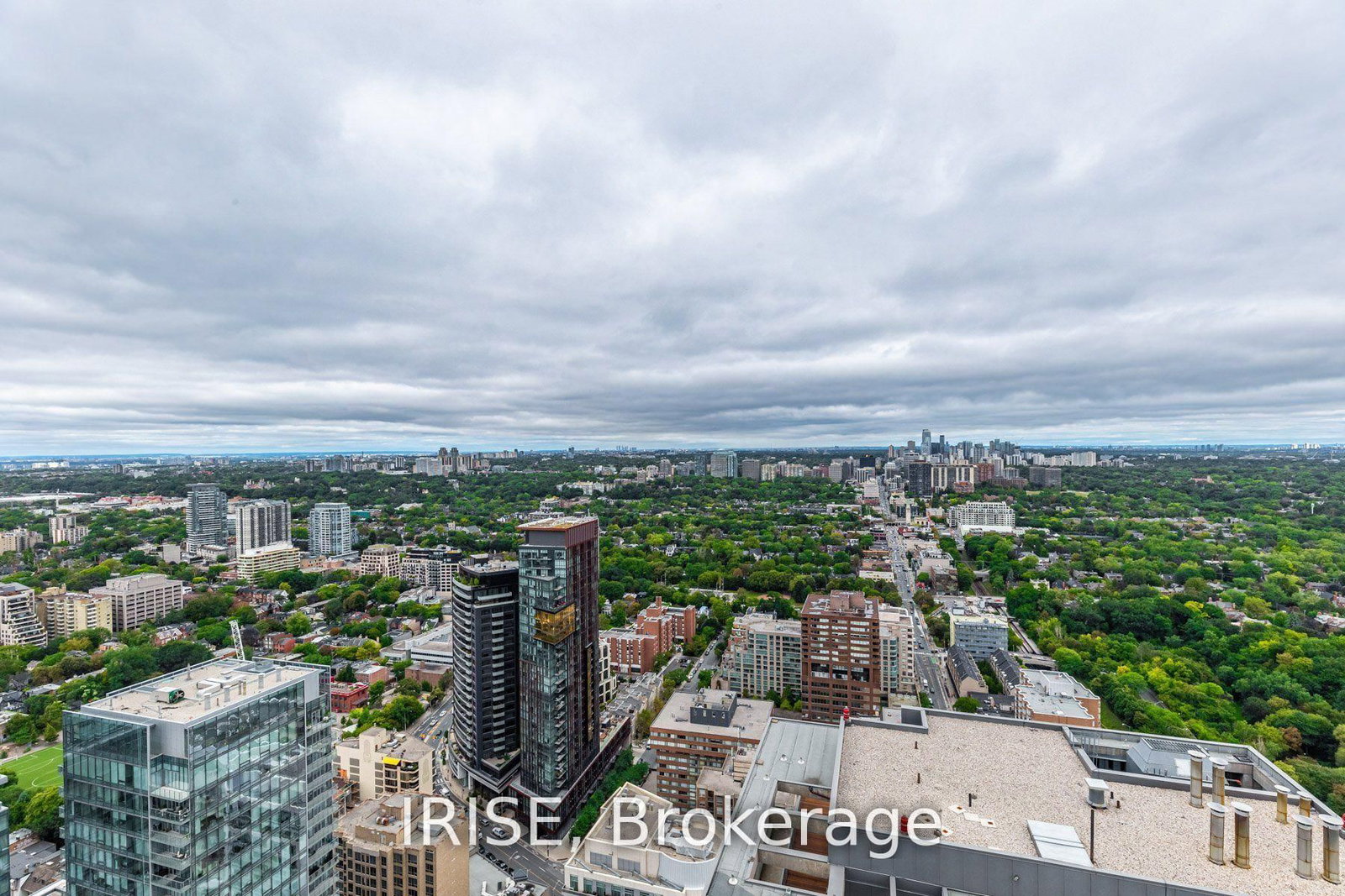 1 Yorkville Avenue, Unit 4306 - Photo 17