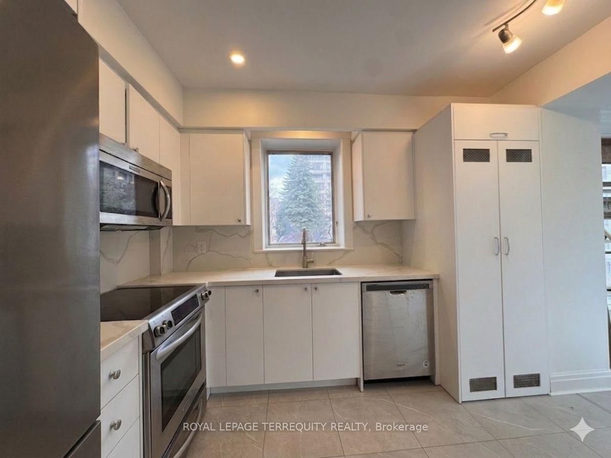 8 Webster Avenue, Unit Unit 2 - Photo 9