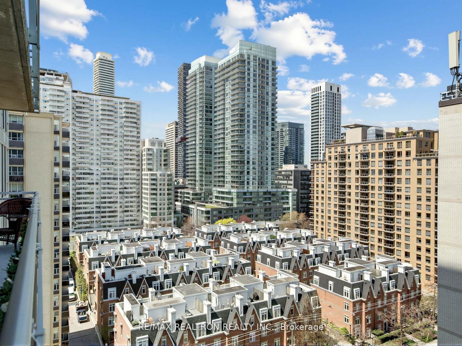 83 Redpath Avenue, Unit 1101 - Photo 24