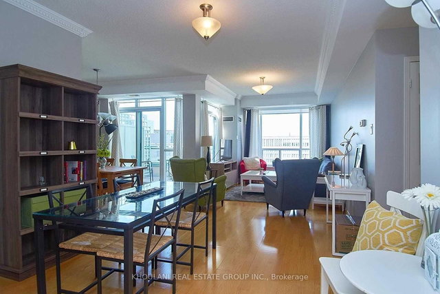 Ph05 - 889 Bay Street