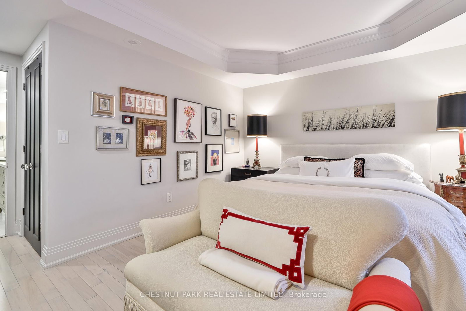 99 Avenue Road, Unit 508 - Photo 23