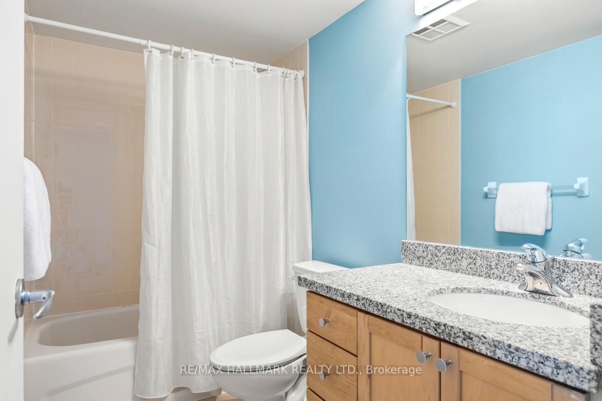 228 Queens Quay W, Unit 2707 - Photo 18