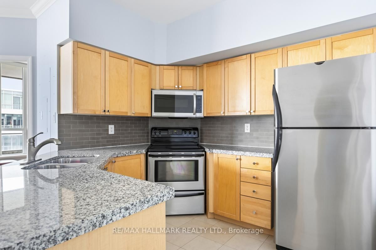 228 Queens Quay W, Unit 2707 - Photo 7