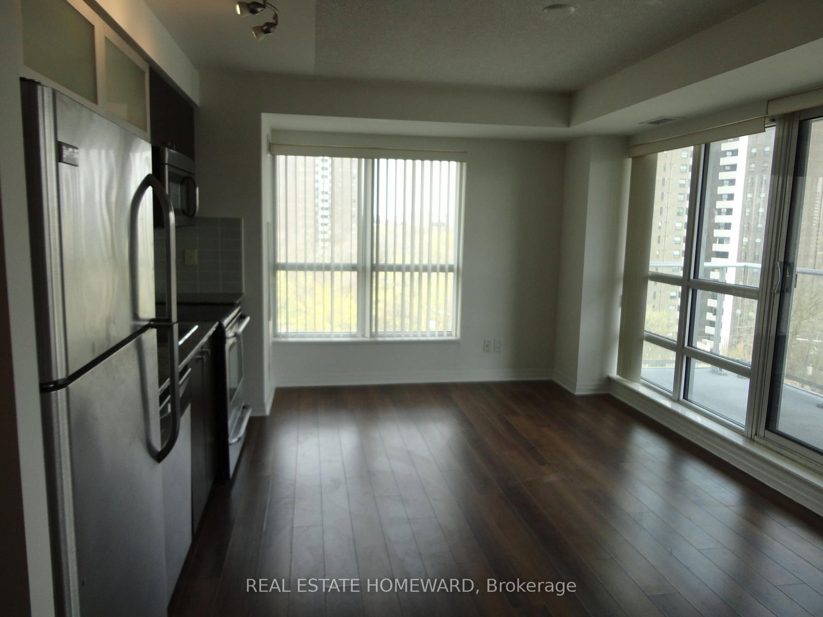 2015 Sheppard Avenue E, Unit 709 - Photo 5