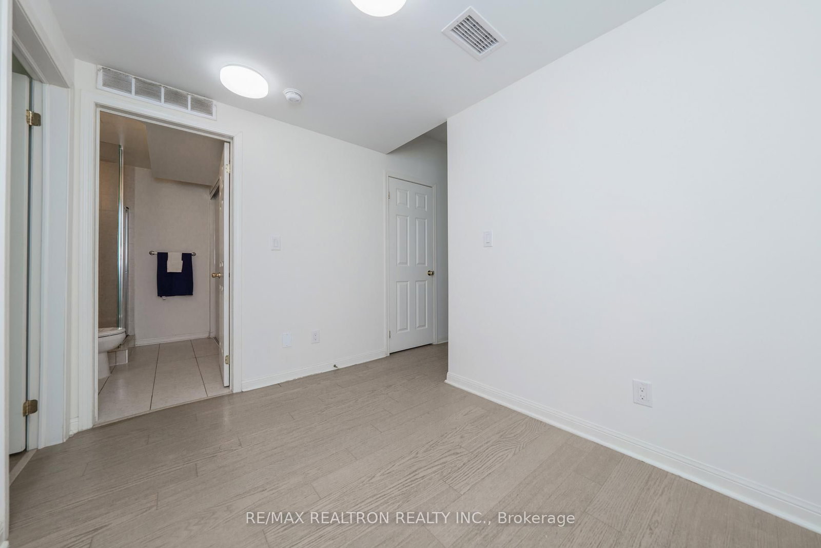 639 Lawrence Avenue W, Unit 206 - Photo 25
