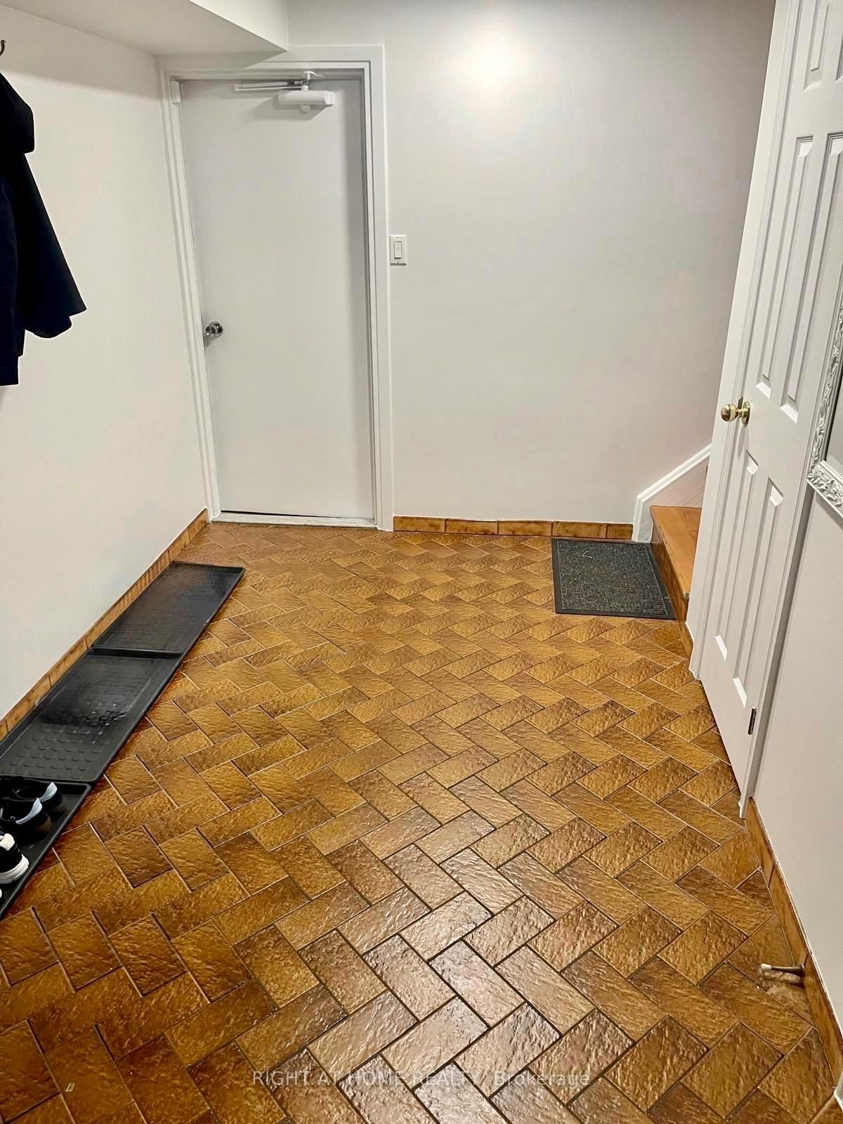 40 Bellevue Avenue • Toronto, ON photo 31