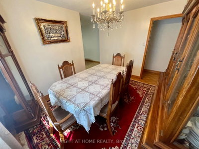 40 Bellevue Avenue • Toronto, ON