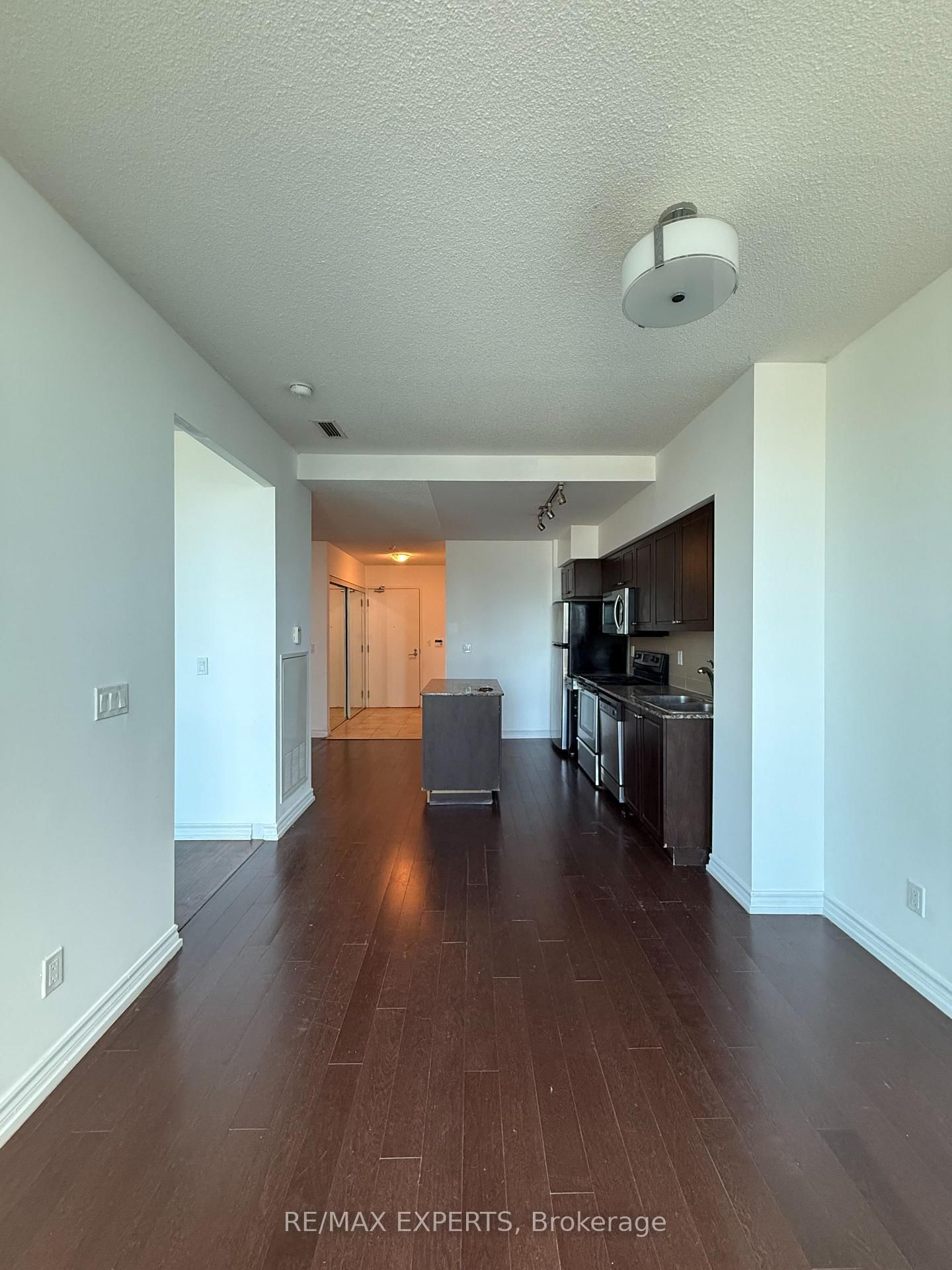 209 Fort York Boulevard, Unit 1656 - Photo 8