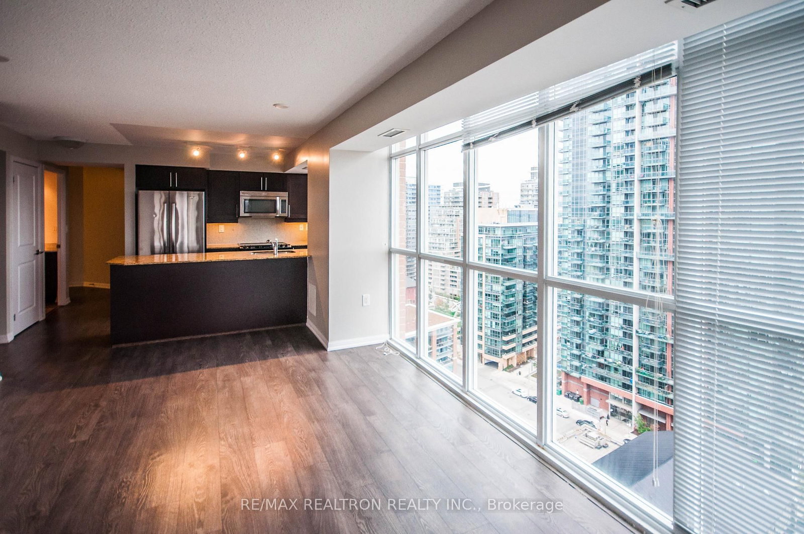 125 Western Battery Road, Unit 1810 - Photo 4