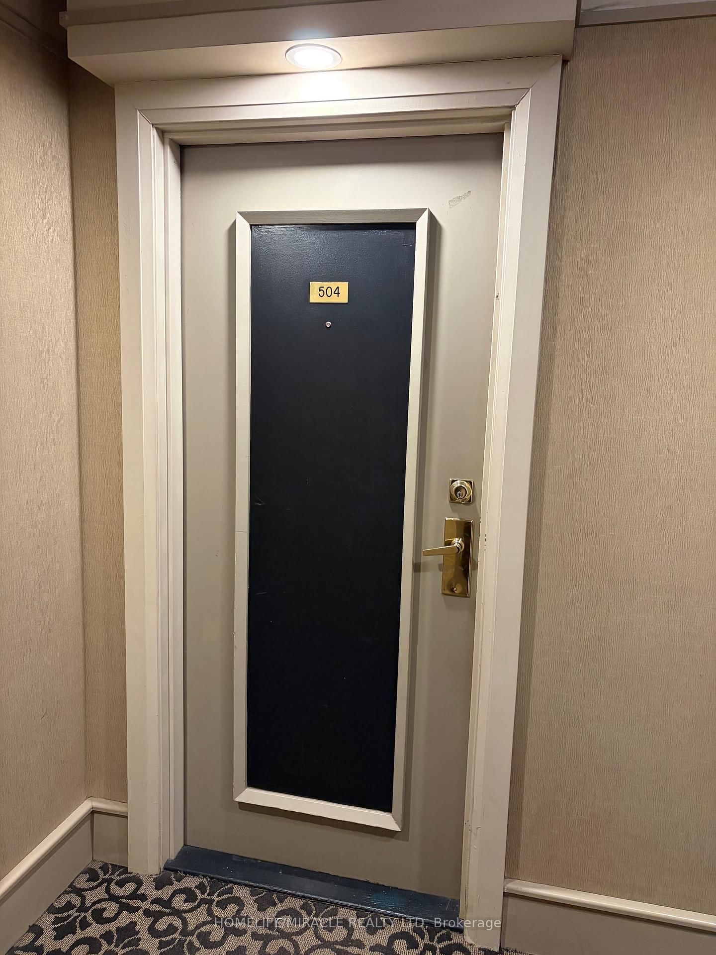 909 Bay Street N, Unit 504
