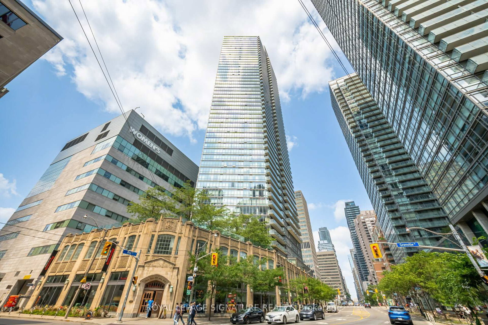 832 Bay Street, Unit 3307