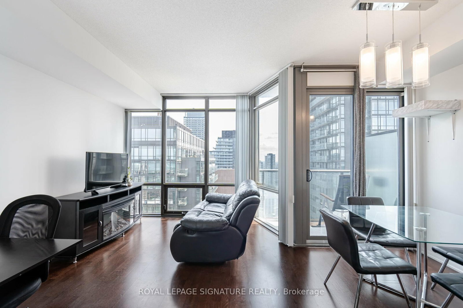 832 Bay Street, Unit 3307 - Photo 13