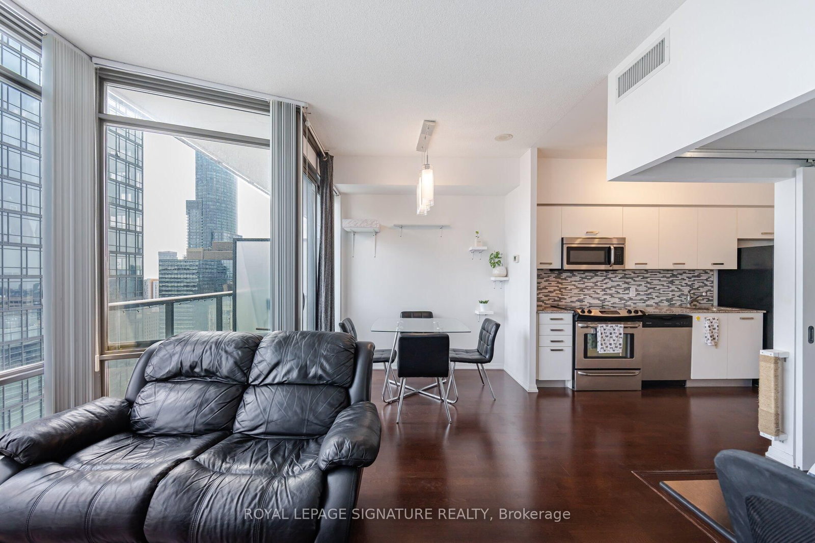 832 Bay Street, Unit 3307 - Photo 17