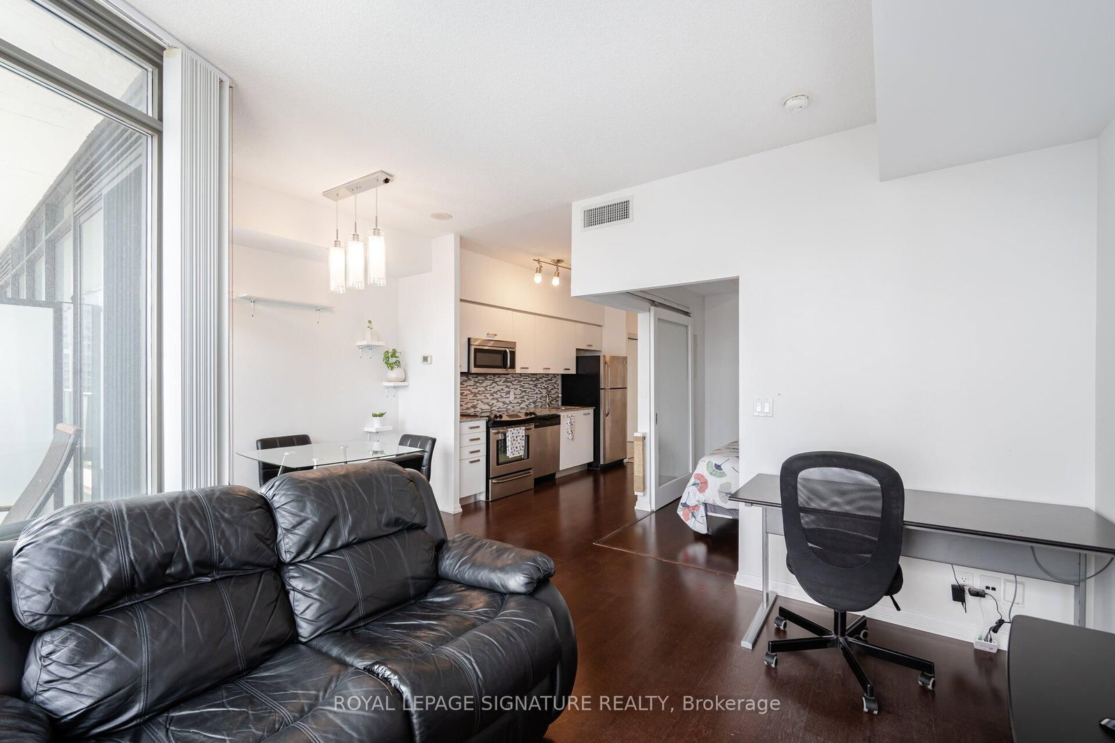 832 Bay Street, Unit 3307 - Photo 18