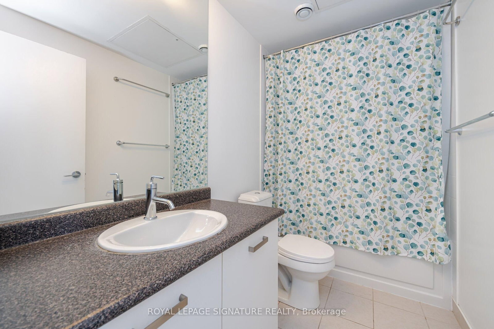 832 Bay Street, Unit 3307 - Photo 22