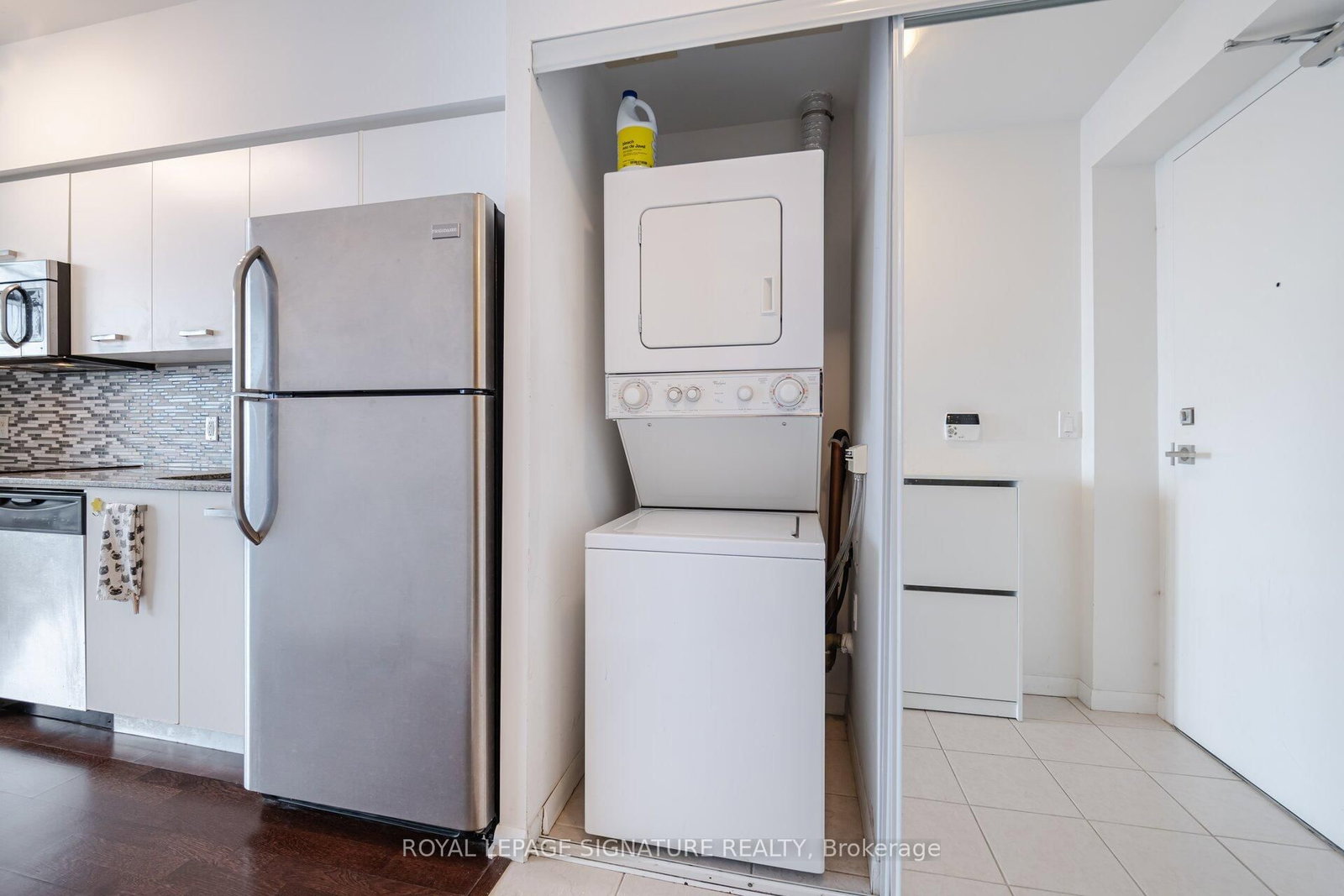 832 Bay Street, Unit 3307 - Photo 23