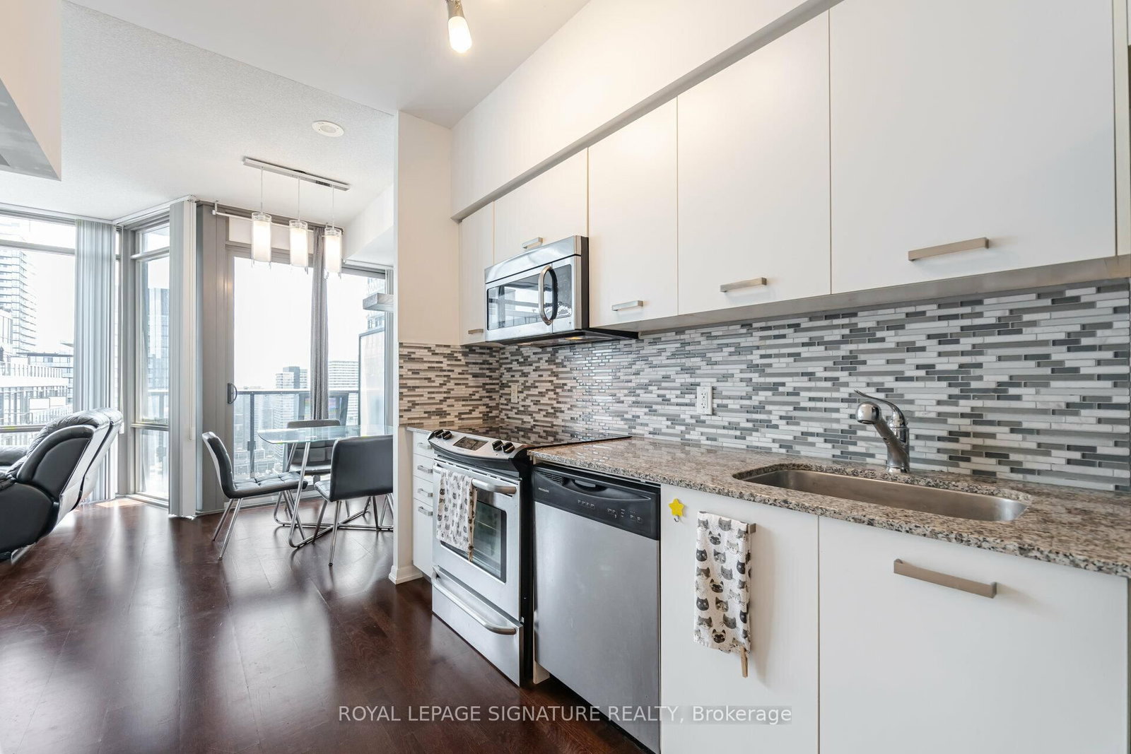 832 Bay Street, Unit 3307 - Photo 6