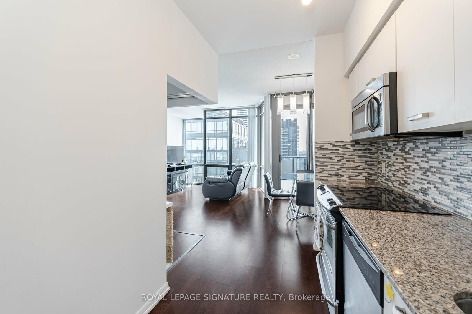832 Bay Street, Unit 3307 - Photo 8