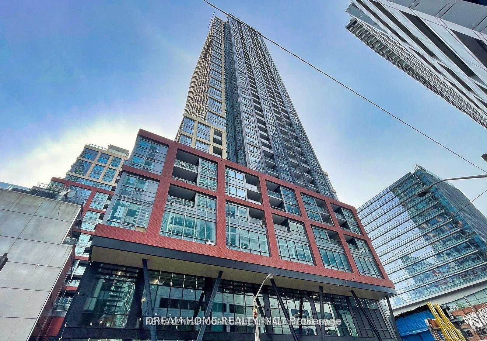 1911-108 Peter Street, Toronto, ON