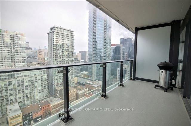 224 King Street W, Unit 2001 - Photo 11